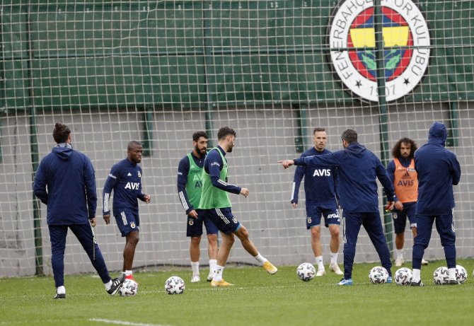Fenerbahçe’de Trabzonspor Mesaisi Başladı