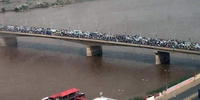 Sudan’da Geçici Hükümet Karşıtı Protesto