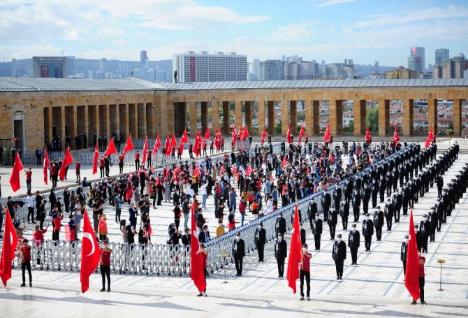 Cumhuriyet Bayramı Törenleri Anıtkabir’de Başladı