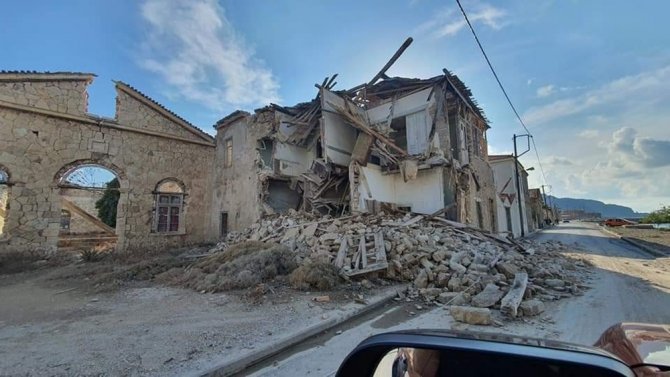 Deprem Yunanistan’ın Sisam Adasını Da Vurdu