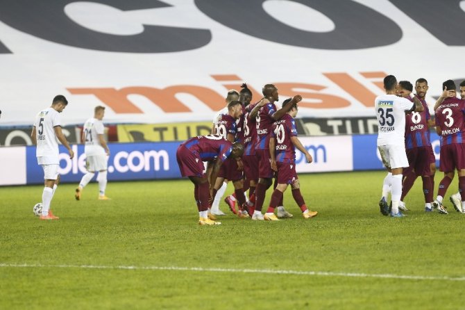 Süper Lig: Trabzonspor: 3 - Kasımpaşa: 2 (İlk Yarı)