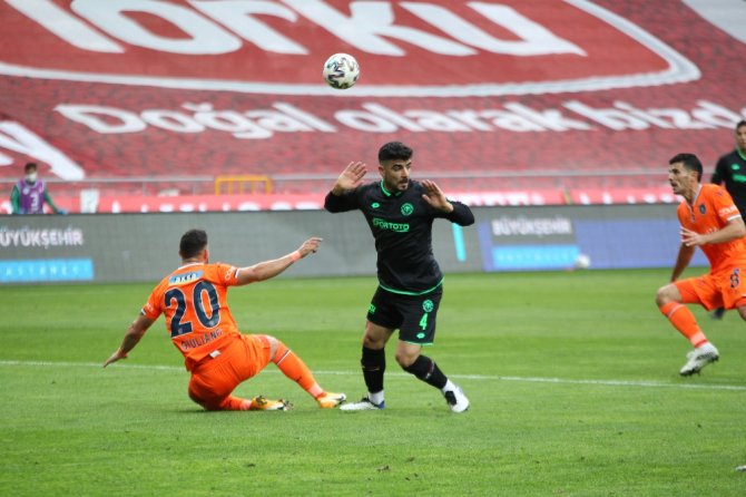 M. Başakşehir Konyaspor’u 2-1 Mağlup Etti