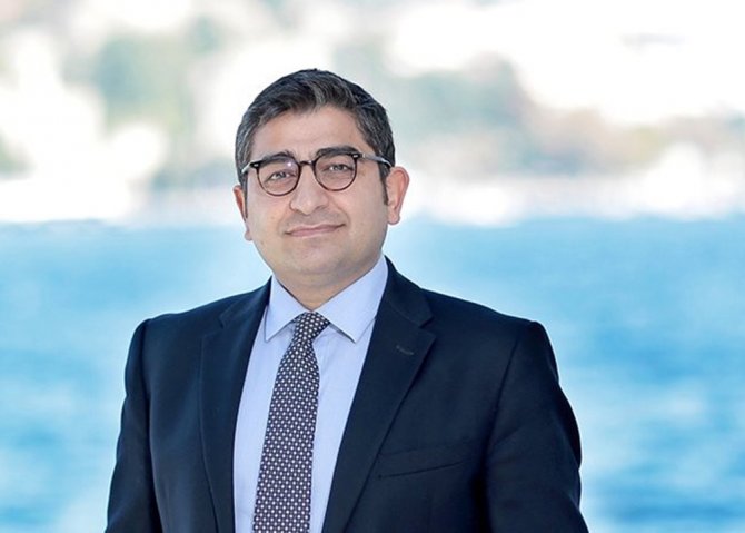 Aydan Bebeğe Hayat Öpücüğü Veren Kişinin Çocuklarının Okul Masraflarını Üstlendi