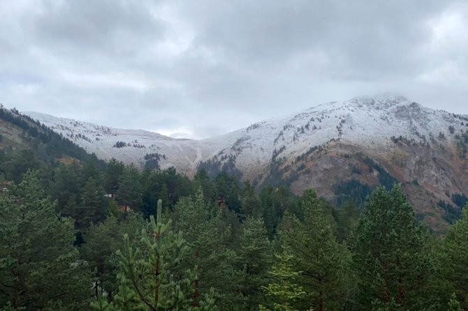 Gümüşhane’nin Yüksekleri Beyaza Büründü