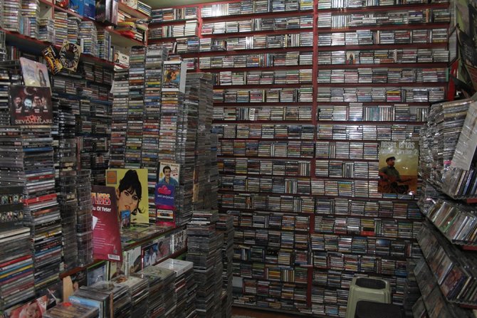 Müzikteki Dijitalleşmeden Etkilenmedi, 40 Yıldır Kaset Satıyor