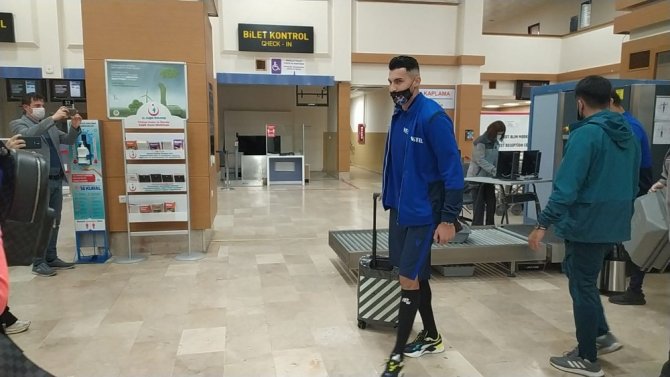 Trabzonspor, Antalya’ya Gitti
