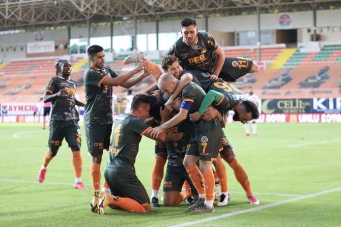 Aytemiz Alanyaspor İle Trabzonspor Yenişemedi