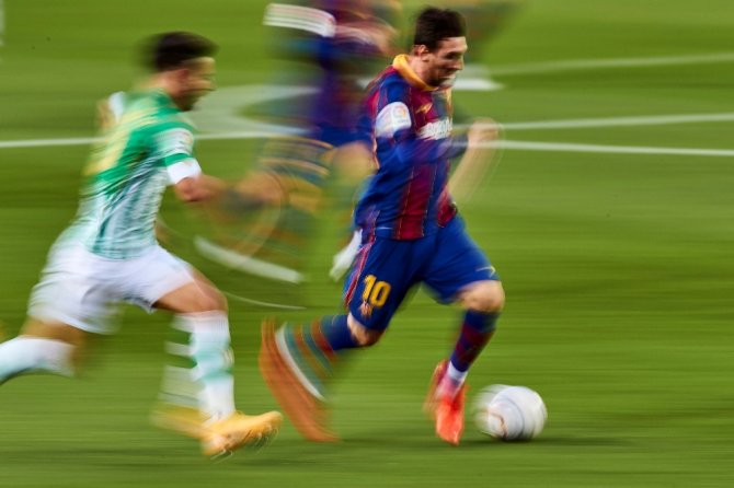 Messi Girdi, Barcelona Coştu