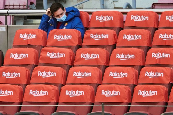 Messi Girdi, Barcelona Coştu