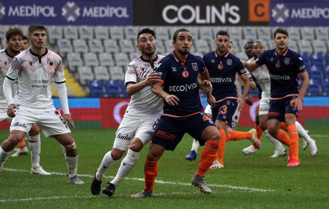 Medipol Başakşehir Gençlerbirliği İle 1-1 Berabere Kaldı