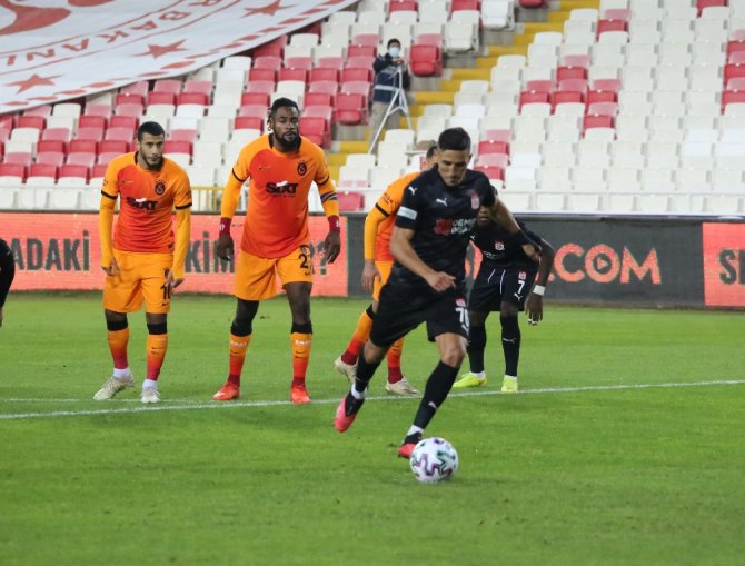 Galatasaray Sivasspor’u 2-1 Mağlup Etti