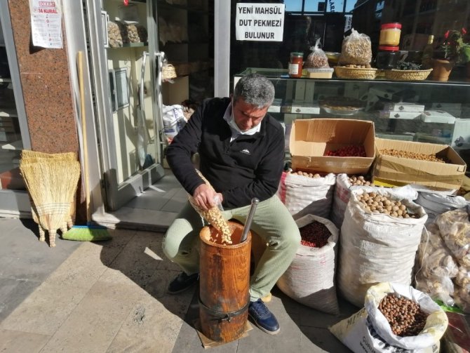 Fındığı Yok Ama Helvası Var