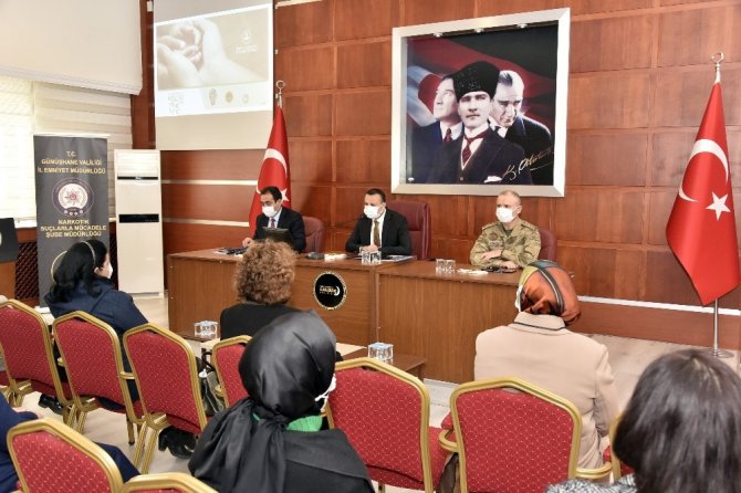 Gümüşhane’de ‘En İyi Narkotik Polisi: Anne’ Kampanyası Tanıtıldı