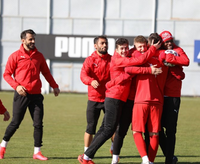 Sivasspor’da Fatih Karagümrük Maçı Hazırlıkları Devam Etti