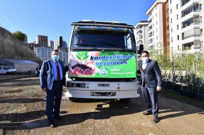 Ortahisar Belediyesi’nden Antakya Belediyesi’ne 4 Bin 61 Adet Fidan Bağışında Bulundu