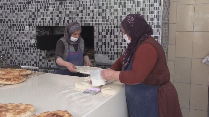 Bu Fırının Başında Kadınlar Var