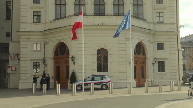 Avusturya’da Karantina Uygulaması Başladı, Cadde Ve Sokaklar Boş Kaldı