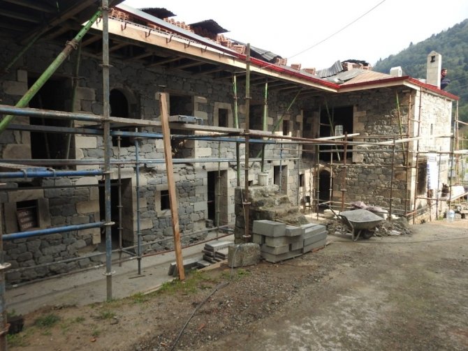 Yaklaşık 140 Yıllık Medreseye Restorasyon Çalışması
