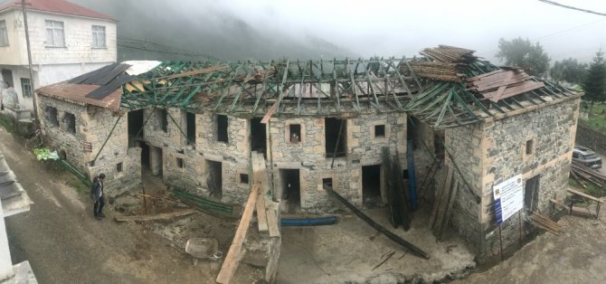 Yaklaşık 140 Yıllık Medreseye Restorasyon Çalışması