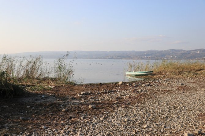 Çanlar Sapanca Gölü İçin Çalıyor, Su Seviyesi Kritik Noktada