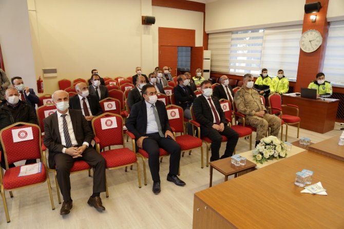 Gümüşhane’de Kış Trafik Güvenliği Toplantısı Yapıldı