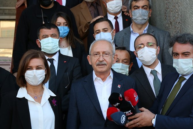 Chp Genel Başkanı Kılıçdaroğlu Safran Tarlasında Hasat Yaptı