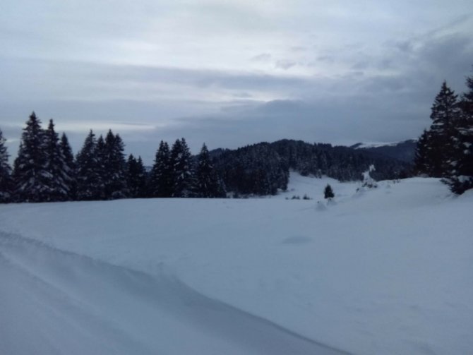 Her Yıl Binlerce Turisti Ağırlayan Kulakkaya Yaylası’na Mevsimin İlk Karı Yağdı