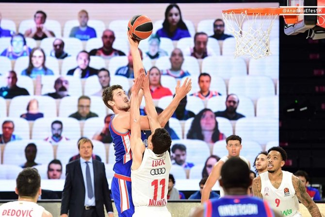 Anadolu Efes Maçını Dijital Tribünden 300’e Yakın Taraftar İzledi