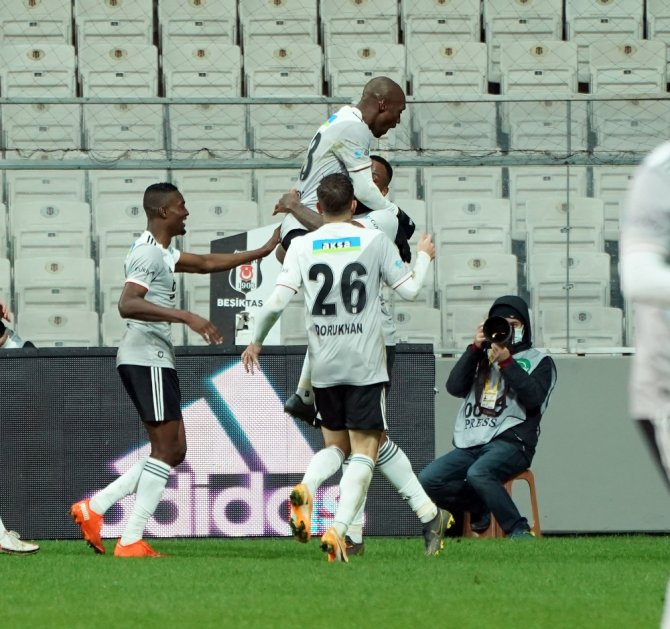 Beşiktaş Başakşehir Karşılaşmasından Notlar