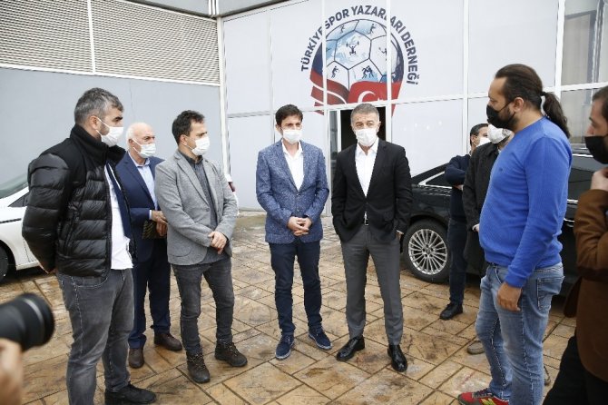 Ahmet Ağaoğlu: "Abdullah Avcı, Trabzonspor İçin Doğru İsim"