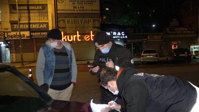 Arnavutköy’de Kısıtlamaya Uymayan Vatandaşlara Ceza Yağdı