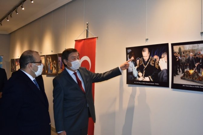 Türk Dünyası Kültür Başkenti Resim Sergisi Trabzon’da Açıldı