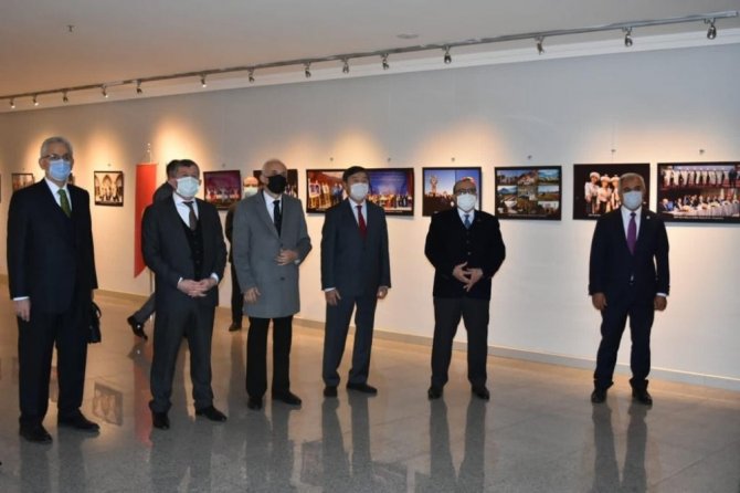 Türk Dünyası Kültür Başkenti Resim Sergisi Trabzon’da Açıldı