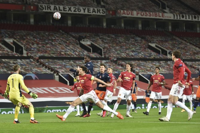 Şampiyonlar Ligi: Manchester United: 3 - Medipol Başakşehir: 0 (İlk Yarı)