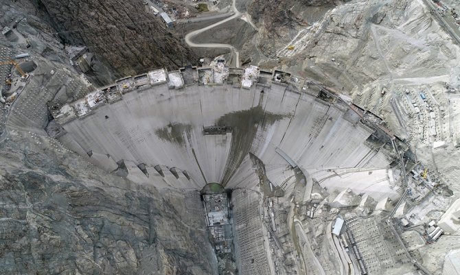 Türkiye’nin En Yüksek Barajının Tamamlanmasına 25 Metre Kaldı