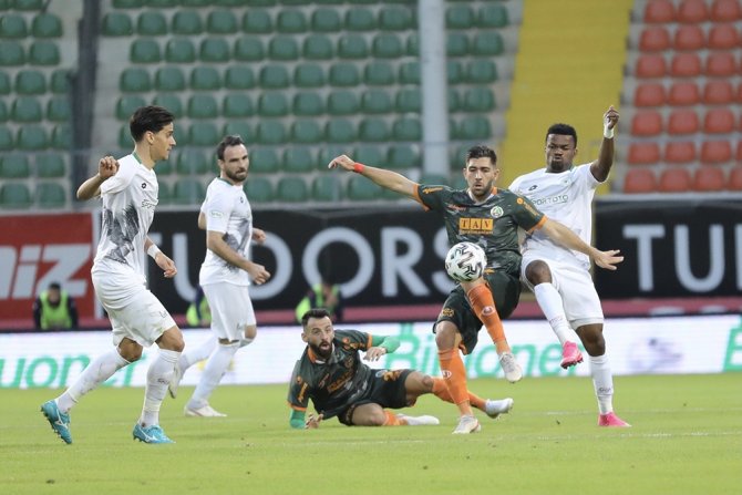 Süper Lig: Aytemiz Alanyaspor: 1 - Konyaspor: 0 (Maç Sonucu)