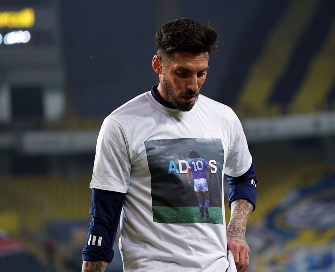 Derbide Maradona Unutulmadı