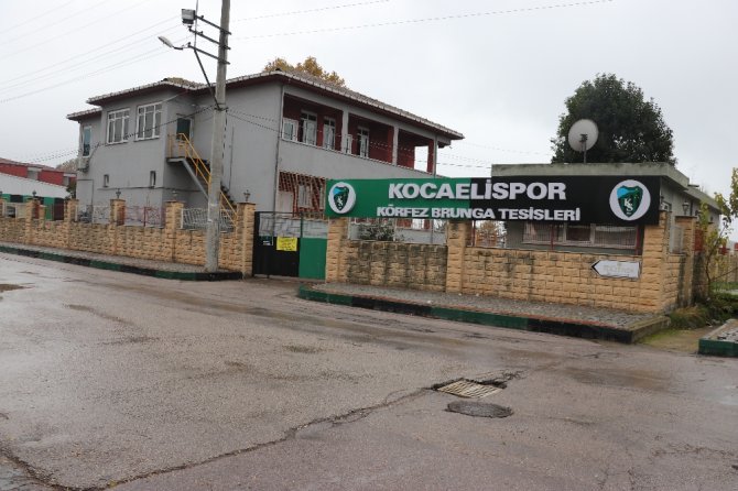 17 Futbolcusunun Korona Virüs Testi Pozitif Çıkan Kocaelispor’un Maçları Ertelendi