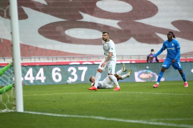 Konyaspor, Bb Erzurumspor’u 2-0 Mağlup Etti