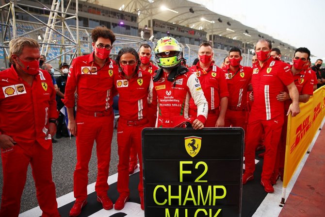 Mick Schumacher Formula 2’de Şampiyon Oldu