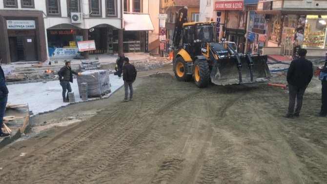 Artvin’de Belediye Kısıtlamayı Fırsata Çevirdi, Alt Yapı Çalışmalarını Tamamladı