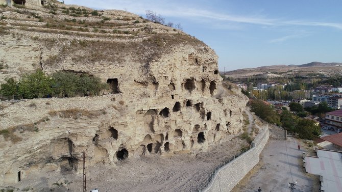 Dört Bin Yıllık ’Apartman’, Zamana Meydan Okuyor