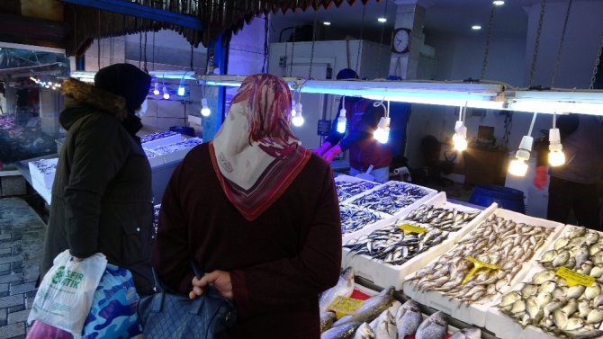 Hamsi İnce Çıkmasına Rağmen Vatandaşın Vazgeçilmez Tercihi