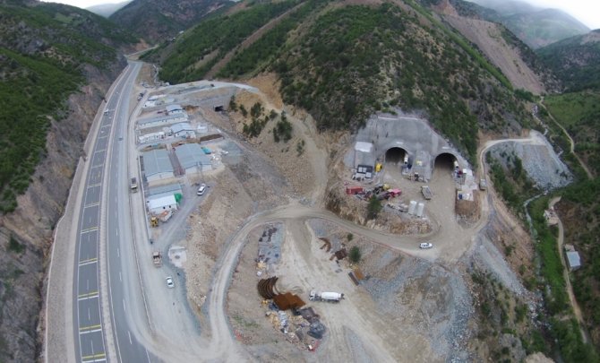 Yeni Zigana Tüneli İnşaatında Yüzde 78 Seviyesine Ulaşıldı