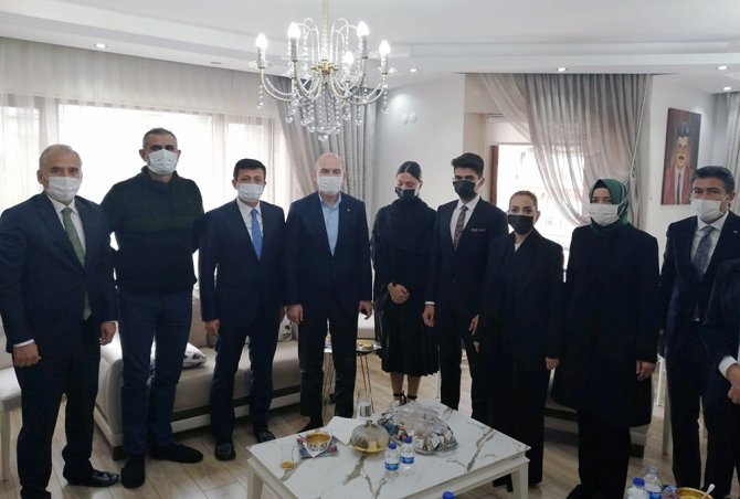 İçişleri Bakanı Soylu’dan Milletvekili’ne Taziye Ziyareti