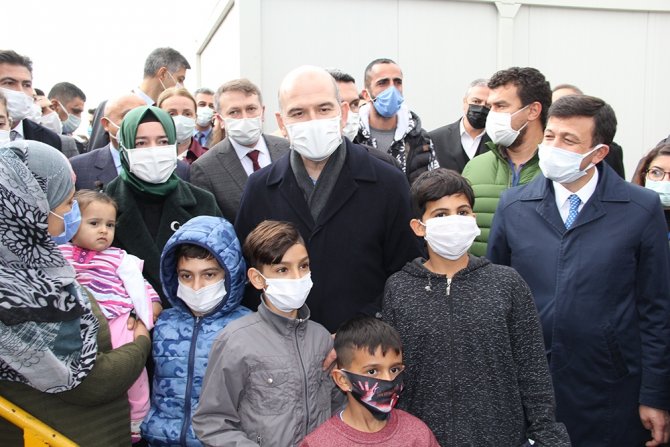 Süleyman Soylu, İzmir’de Konteyner Kenti Ziyaret Etti