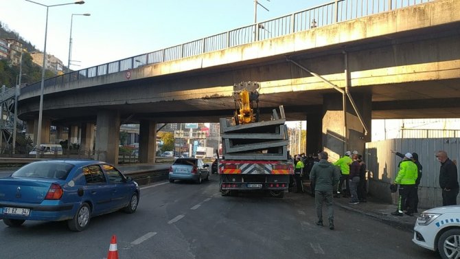 Trabzon’da Vinç Viyadüğe Takıldı: 1 Yaralı