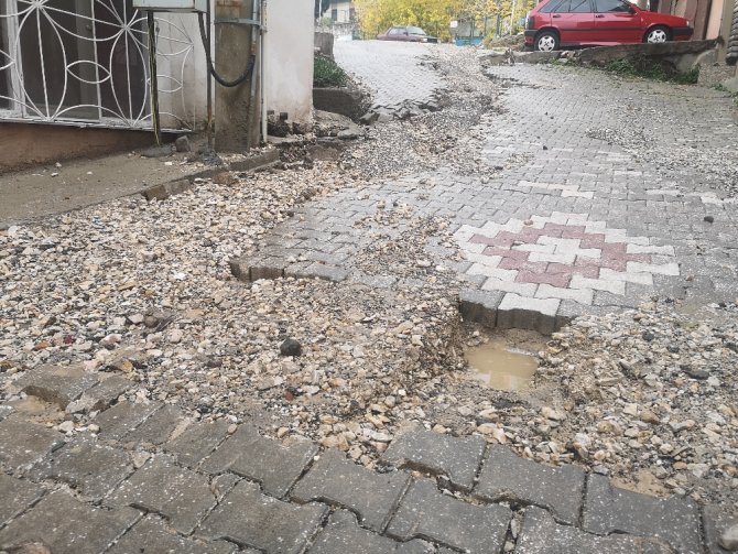 Dikili Yağmura Teslim Oldu