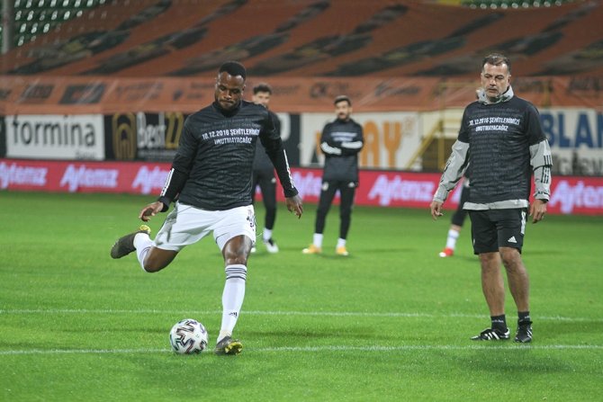 Süper Lig: Alanyaspor: 0 - Beşiktaş: 0 (Maç Devam Ediyor)