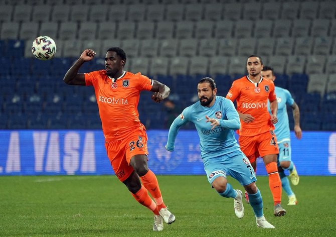 Süper Lig: Medipol Başakşehir: 0 - Gaziantep Fk: 0 (Maç Devam Ediyor)